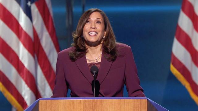 La senadora Kamala Harris en la Convención Nacional Demócrata.