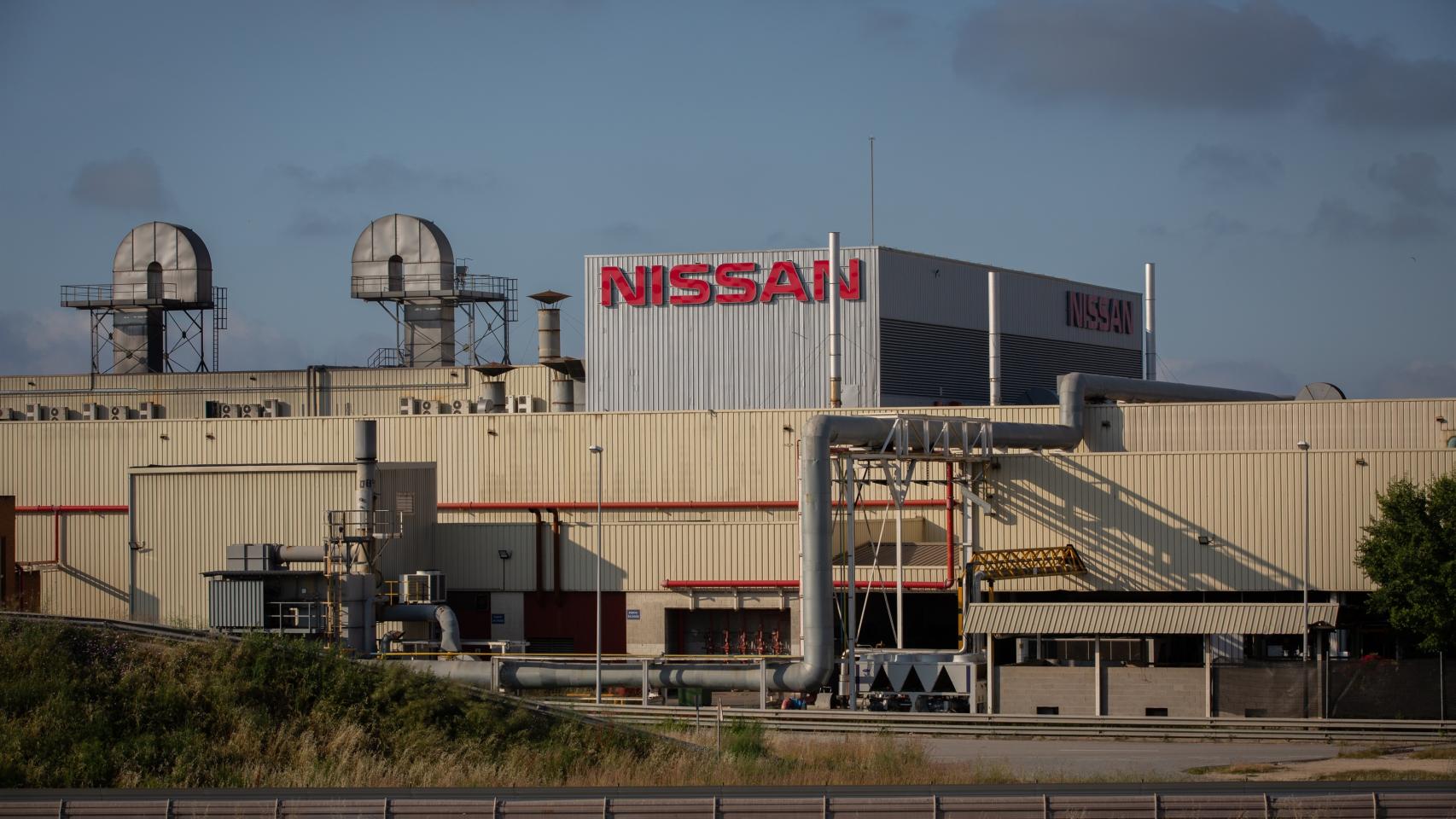 Exterior de la fábrica de Nissan en la Zona Franca de Barcelona.