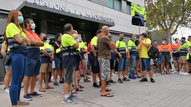 Trabajadores de Acciona.