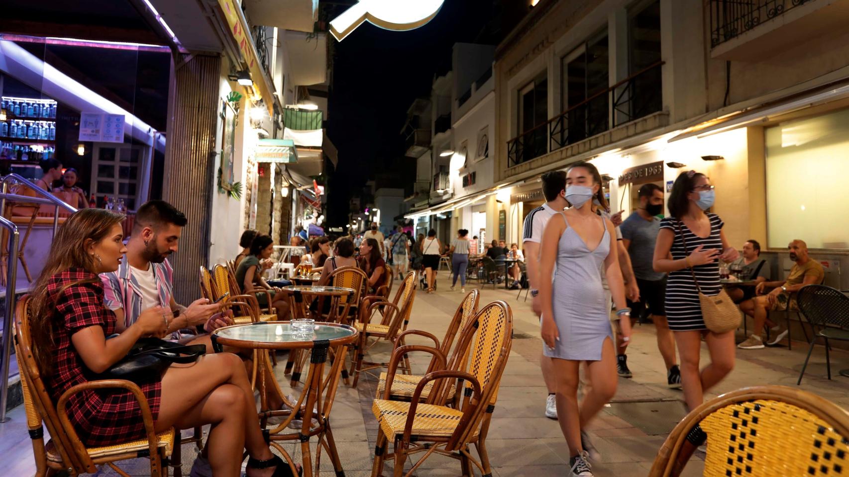 Vista de una calle de Sitges.