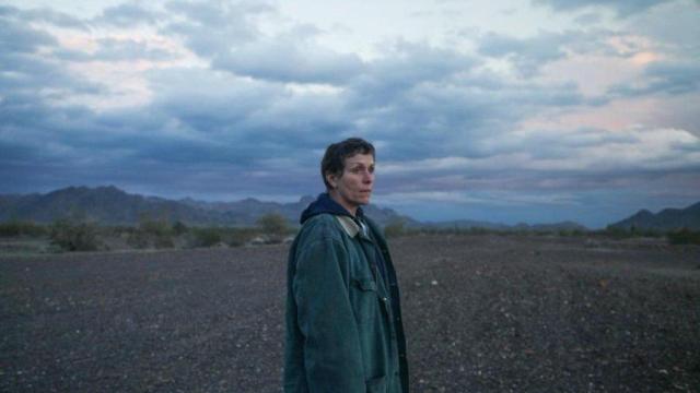 Frances McDormand protagoniza Nomadland, de Chloe Zhao.
