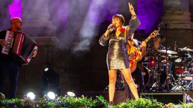 Rozalén se emocionó y emocionó al auditorio del Teatro Romano de Mërida