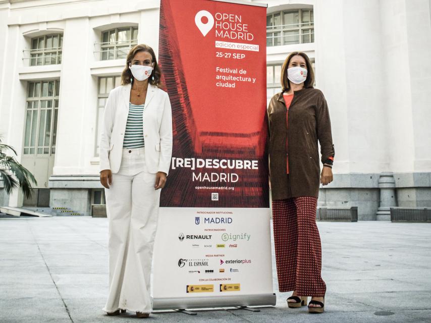 La concejala delegada de Turismo del Ayuntamiento de Madrid, Almudena Maíllo, junto a Paloma Gómez Marín, cofundadora y codirectora de Open House Madrid.