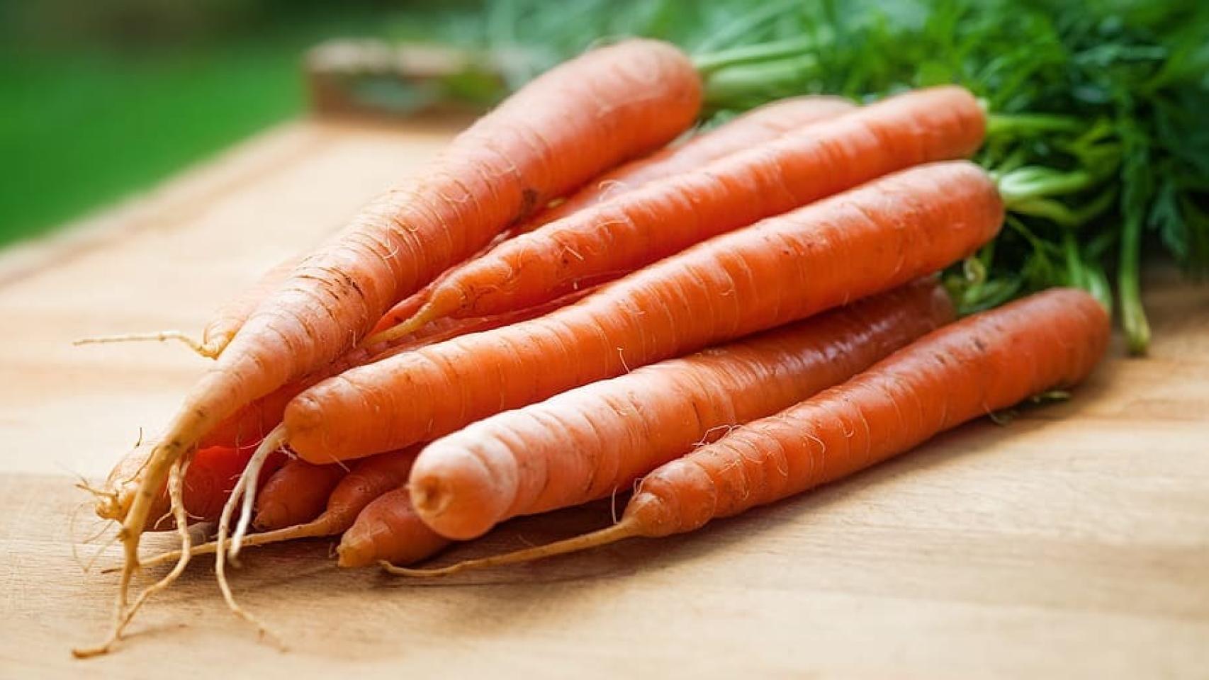 Las zanahorias son buenas para cuidar la salud de los ojos.