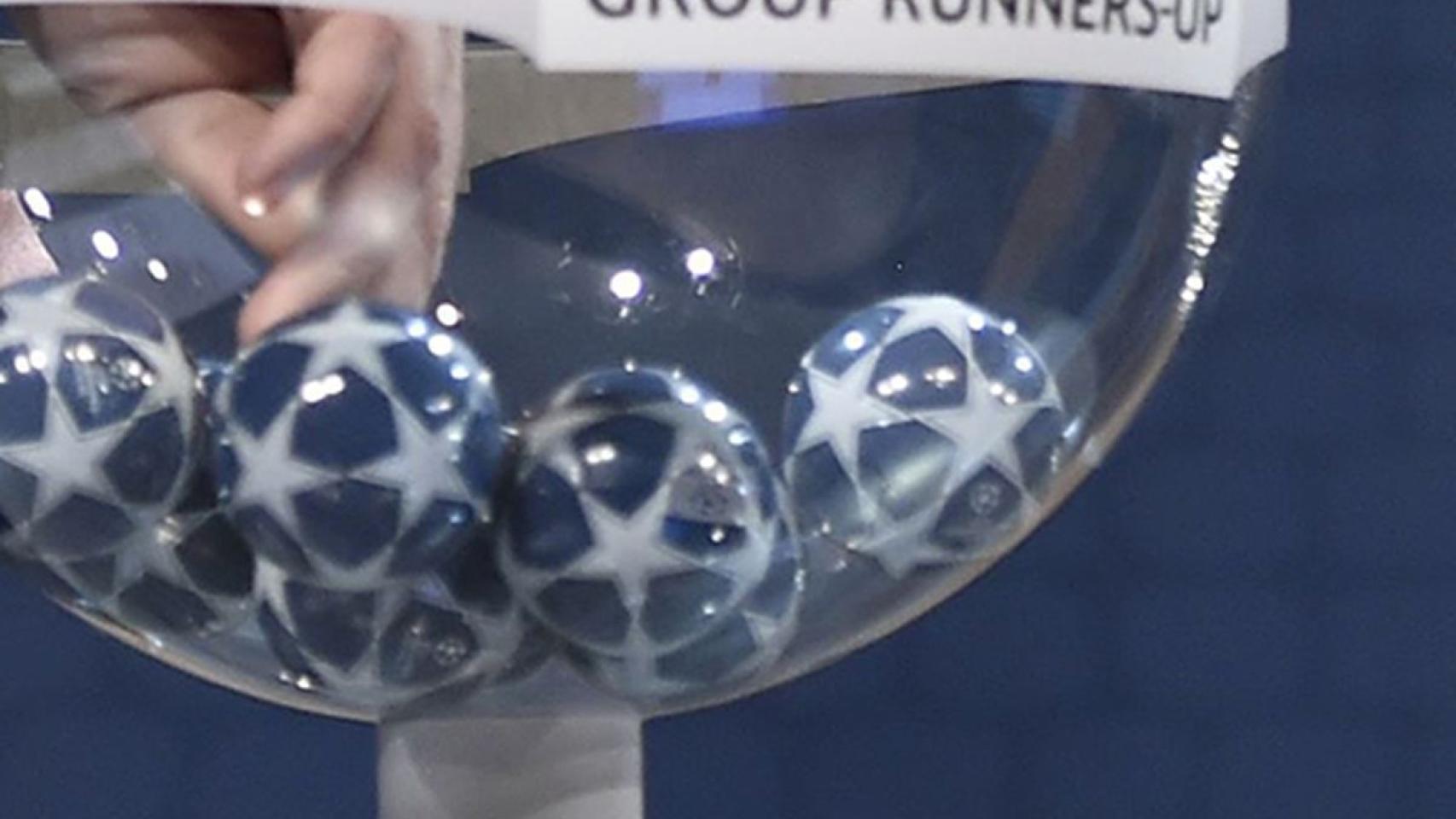 Uno de los bombos de un sorteo de la Champions League