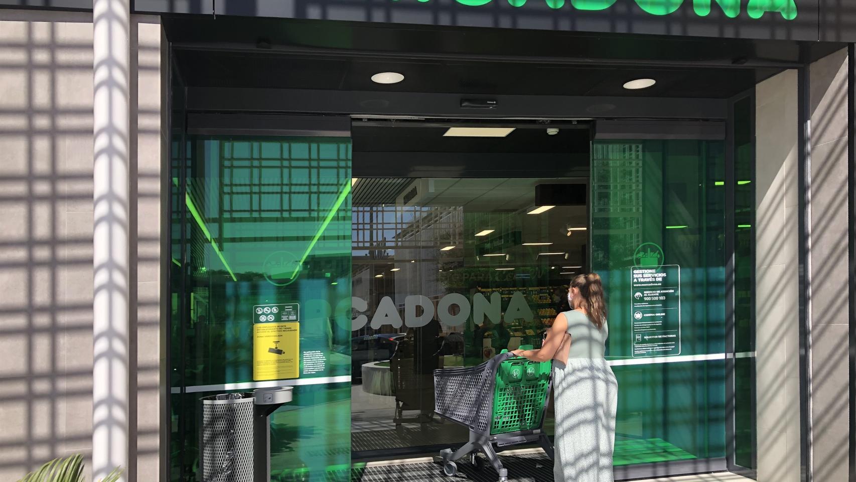 Un supermercado de la cadena de Juan Roig en Sevilla