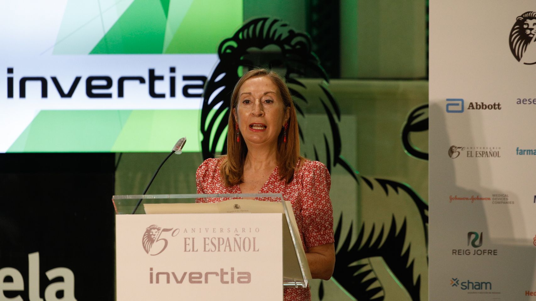 Ana Pastor, vicepresidenta segunda del Congreso y diputada del Partido Popular, durante su intervención en el Observatorio de la Sanidad de EL ESPAÑOL.