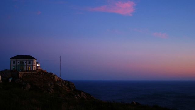 Cabo Fisterra de noche.