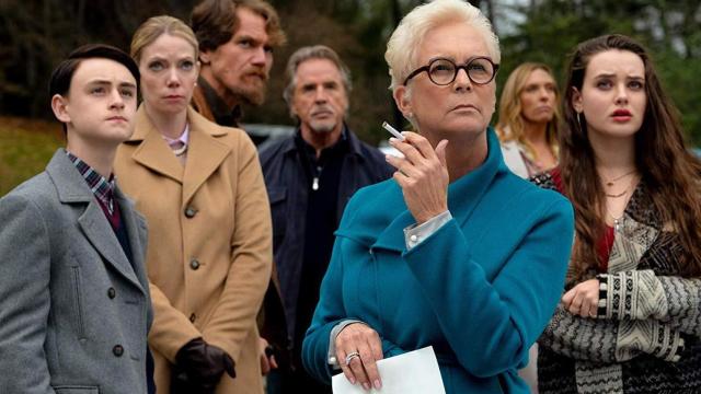 Fotograma de Puñales por la espalda, en Netflix.