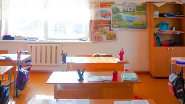 Alerta por coronavirus en un CEIP de Sanxenxo y la comisaría de Vilagarcía (Pontevedra)