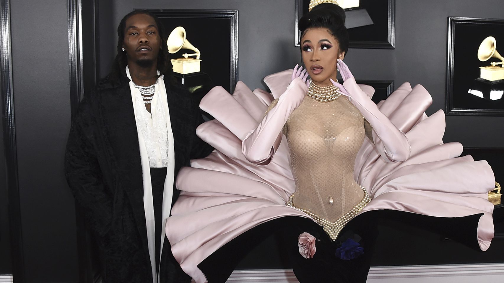 Cardi B y Offset en la última gala de los premios GRAMMY.