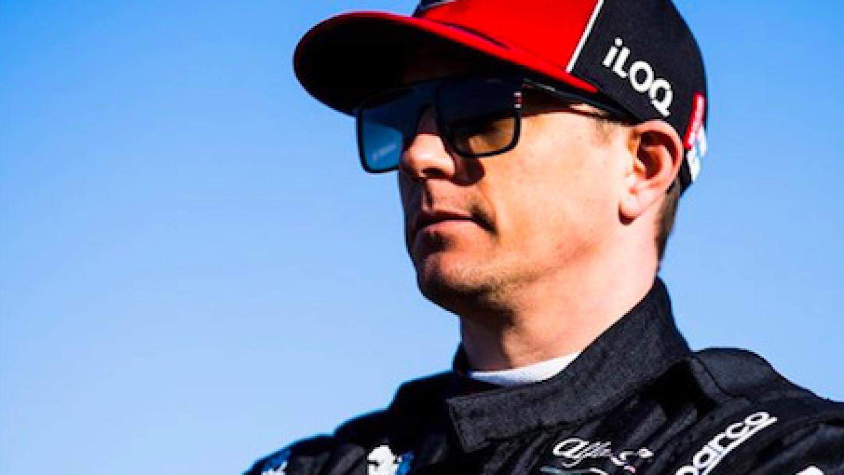 Kimi Raikkonen en una sesión de fotos