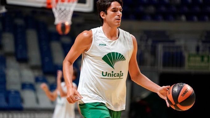 Carlos Suárez entrenando con el Unicaja