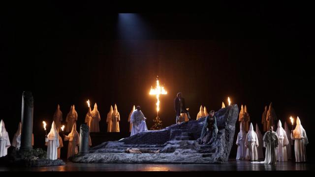Imagen de 'Un baile de máscaras' en el Teatro Real.