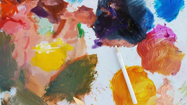 El arte toma las calles de A Coruña con la creación de un cuadro en directo en San Andrés