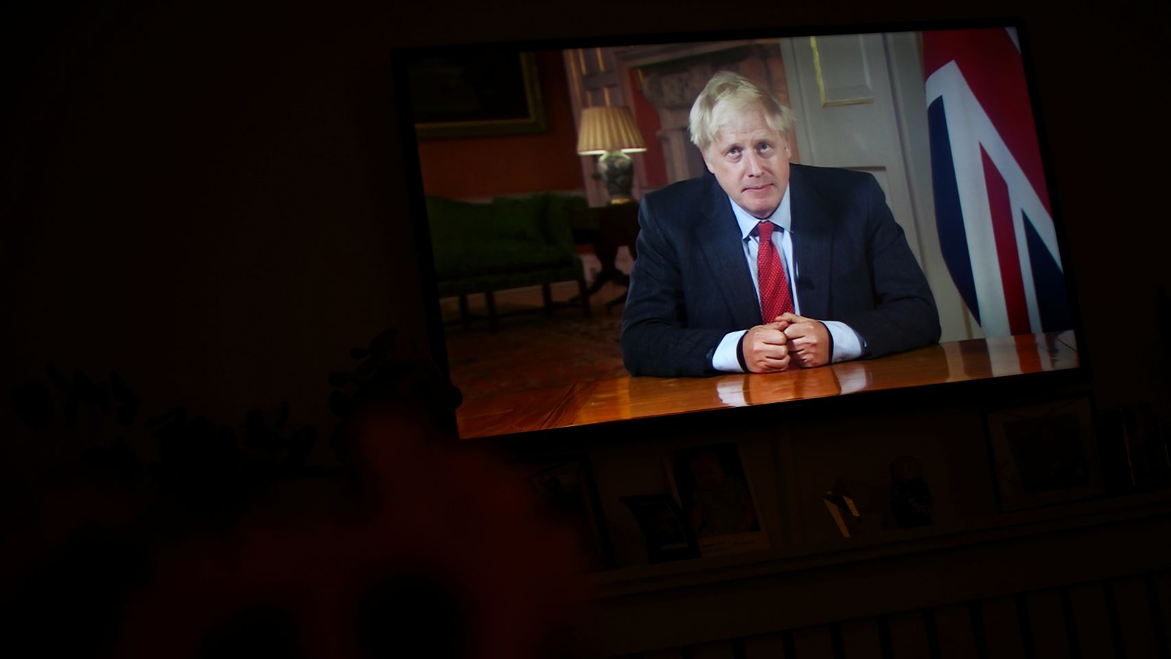 Boris Johnson durante su mensaje televisado a los ciudadanos británicos.