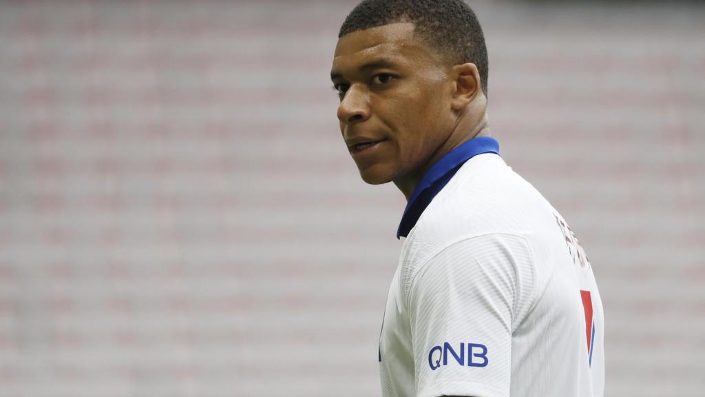 Kylian Mbappé, en un partido del PSG durante la temporada 2020/2021