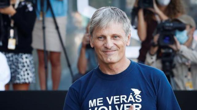 Viggo Mortensen en su llegada a San Sebastián.