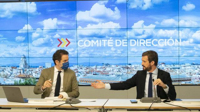 Teodoro García Egea y Pablo Casado en el Comité de Dirección del PP.