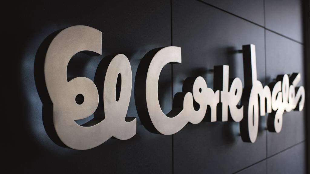 Logo de El Corte Inglés en uno de sus centros comerciales.