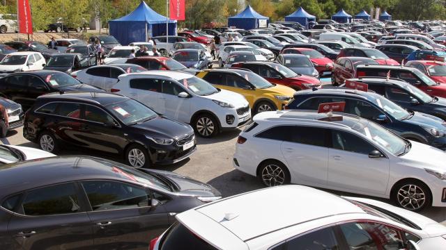 Imagen de un concesionario de coches de segunda mano