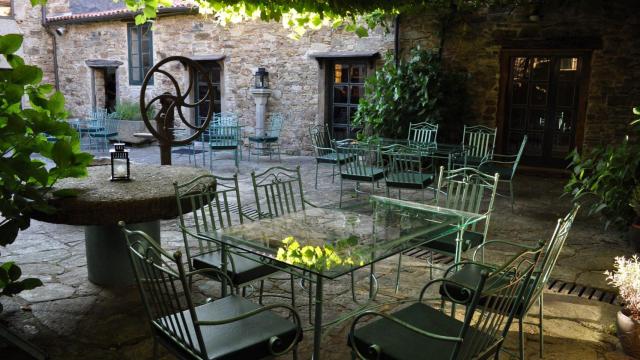 Una imagen de la terraza interior de O Sendeiro.