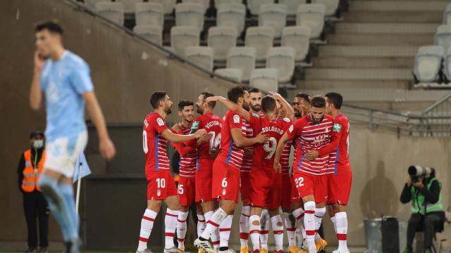 El Granada celebra un gol