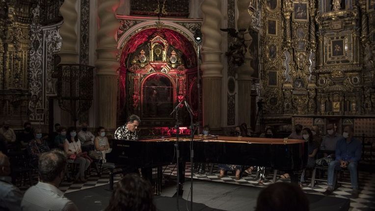 Dorantes en la Bienal