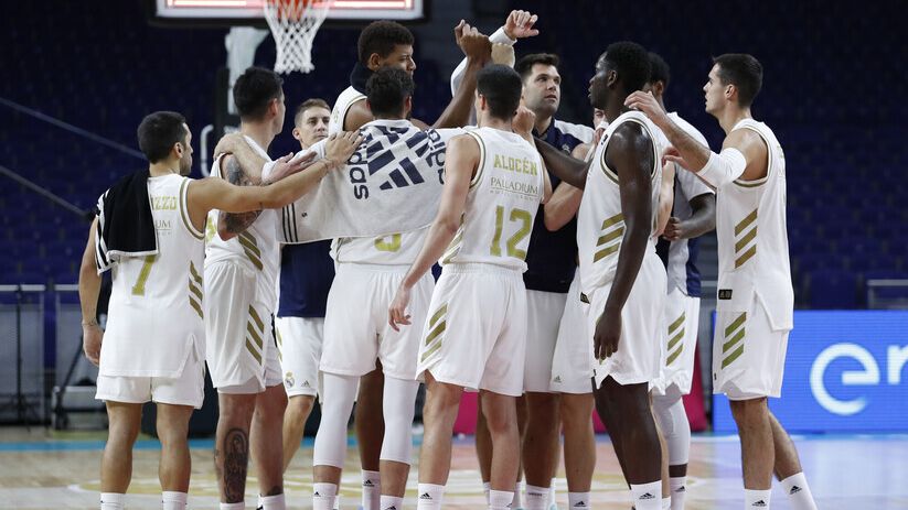 Piña del Real Madrid de Baloncesto