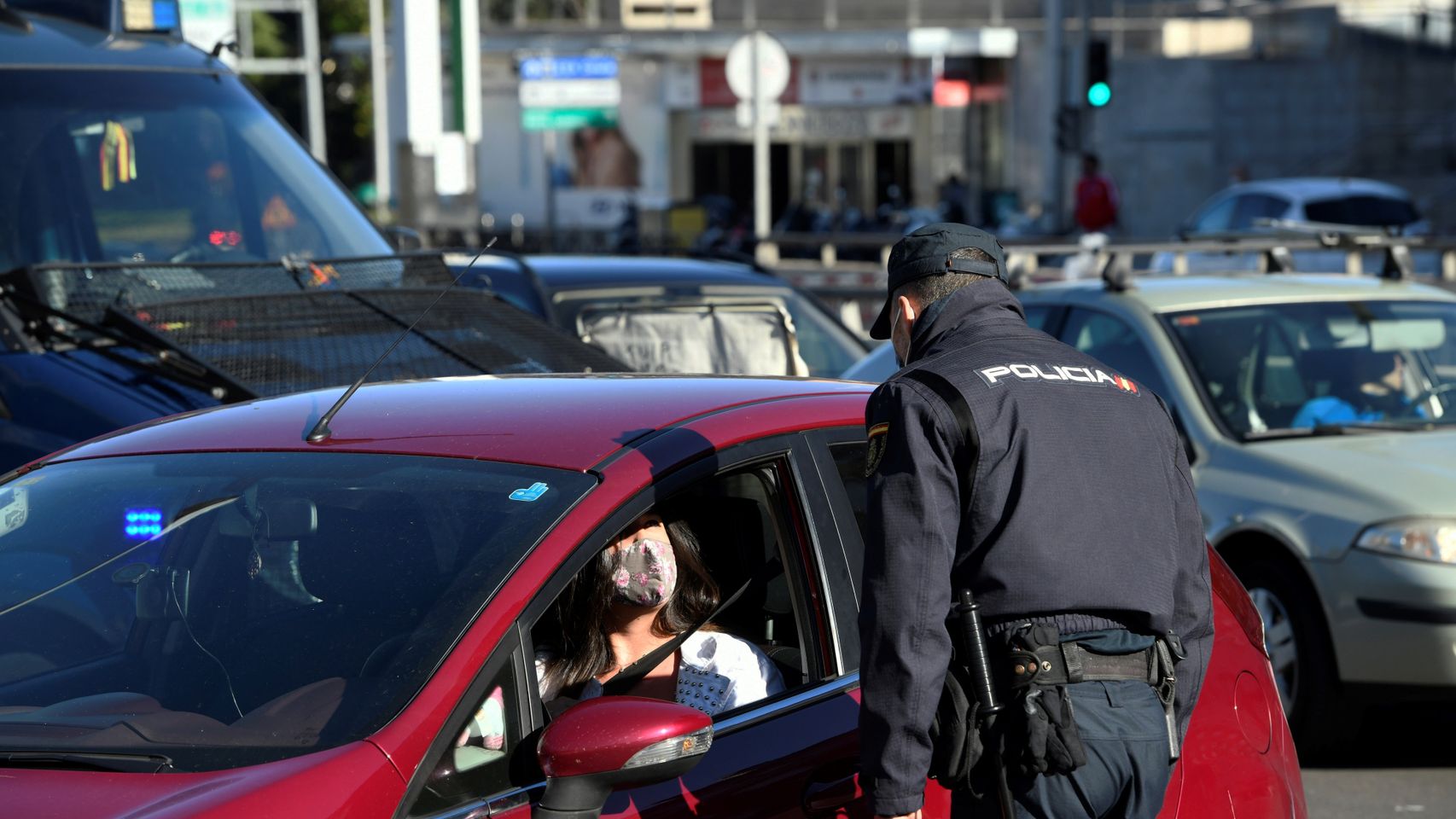 La Policía vela por el control de las restricciones en Madrid