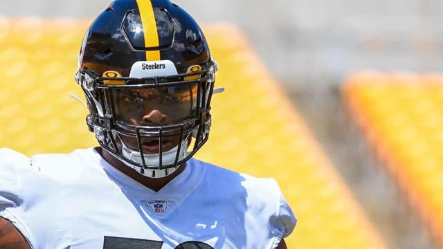 Jarron Jones, jugador de los Pittsburgh Steelers de la NFL