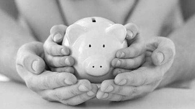 Educación financiera, la importancia de apoyar a los padres en esta materia