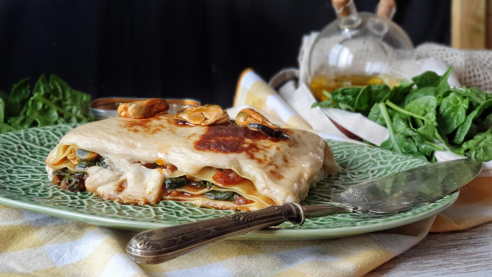 Lasaña de mejillones y espinacas, receta fácil para torpes