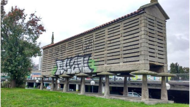 El hórreo ubicado en Alfonso Molina.