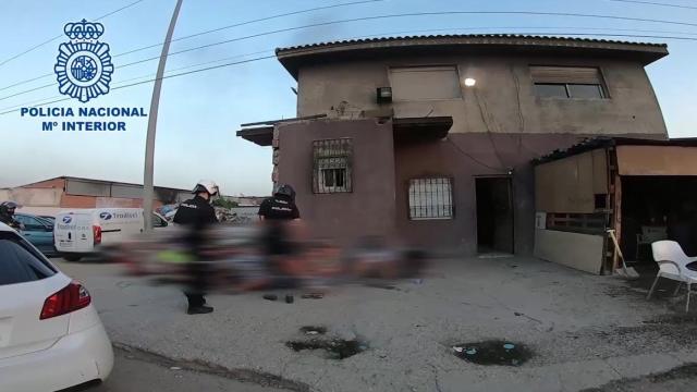 Cae el clan de los Kikos, los narcos de la Cañada Real que vendían 200 dosis al día desde su 'búnker'