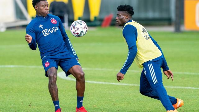 Mohammed Kudus durante un entrenamiento con el Ajax
