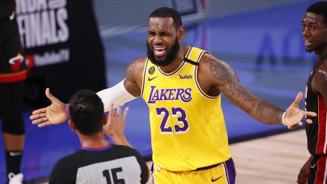 LeBron James, con Los Angeles Lakers durante las Finales