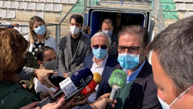 Un momento de la visita al Estadio de A Malata de Ferrol.