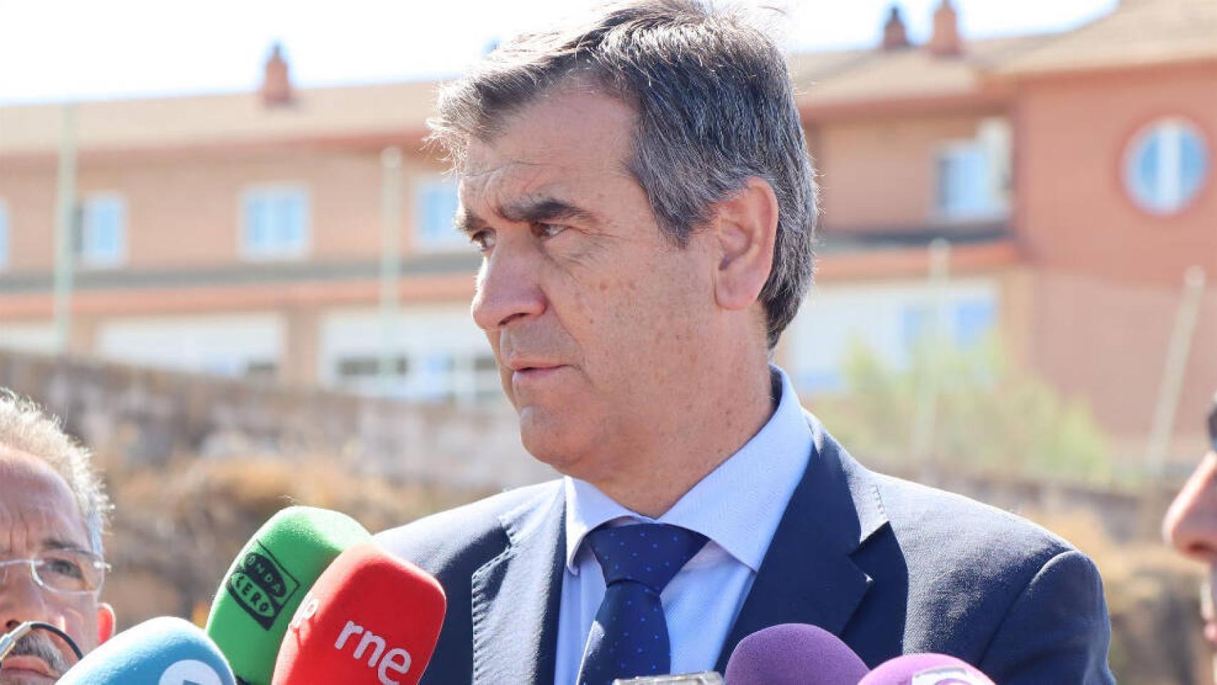 El senador Antonio Román
