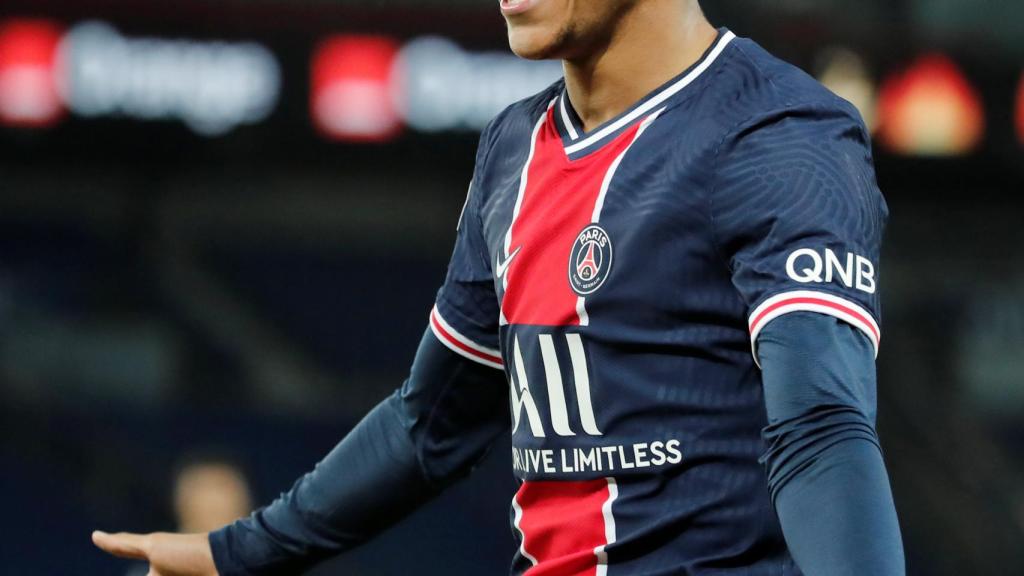 Kylian Mbappé, en un partido del PSG durante la temporada 2020/2021