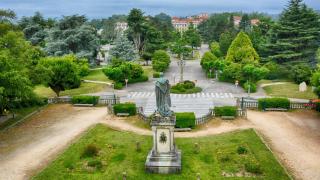 Vistas del Campus Sur desde el Paseo das Letras Galegas, en la Alameda de Santiago (Dreamstime).