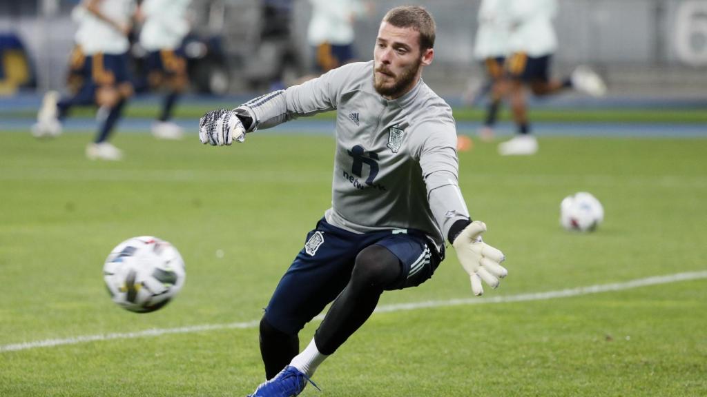 David de Gea, durante un calentamiento con la selección española