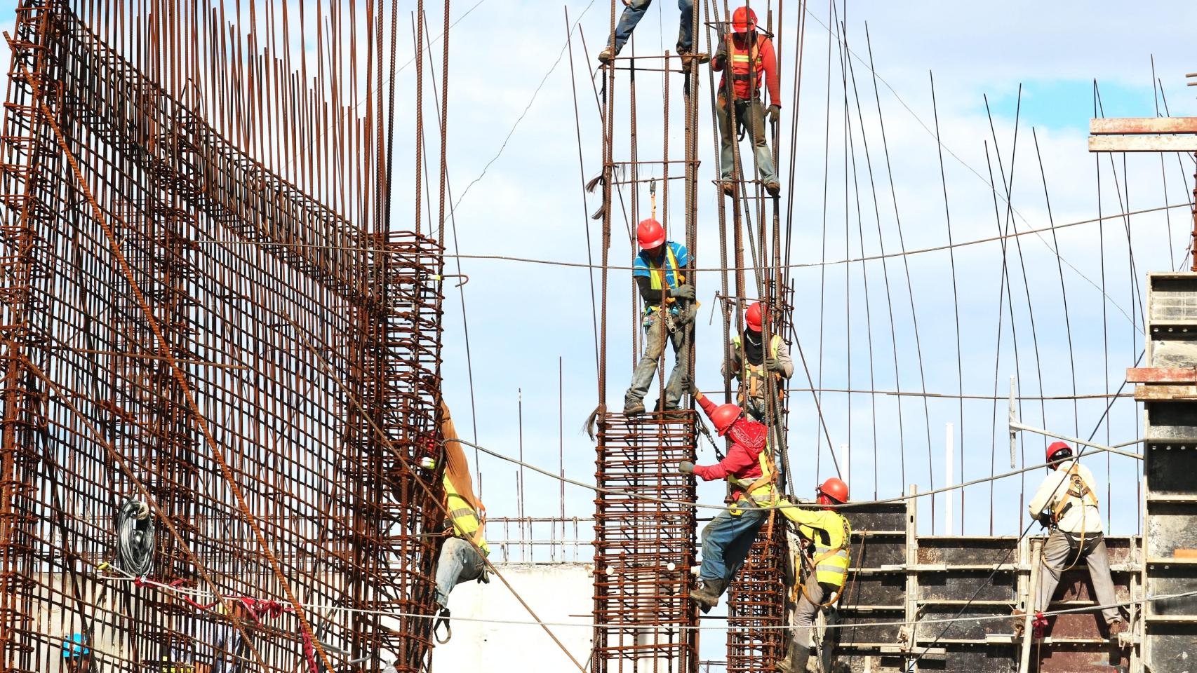 Obreros trabajando