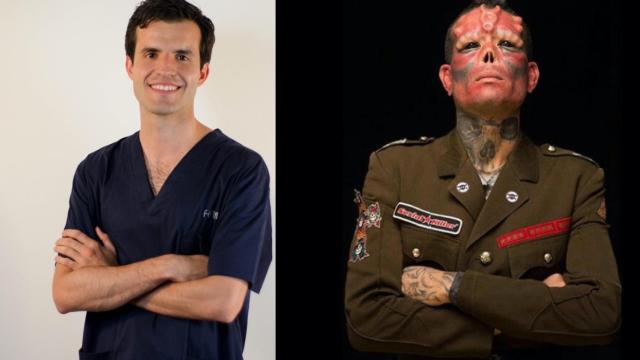 A la izquierda, el doctor Jesús Olivas-Menayo; a la derecha, Red Skull