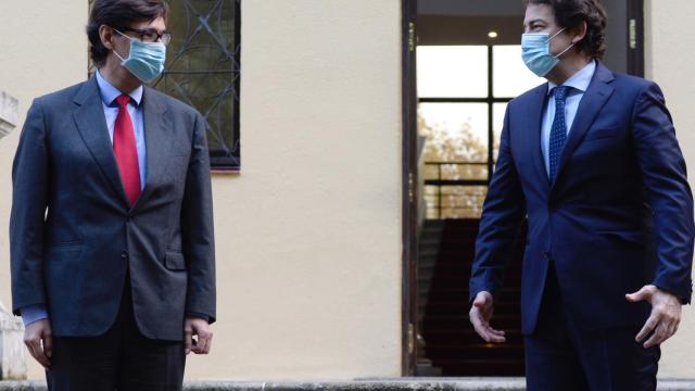 Salvador Illa y Alfonso Fernández Mañueco, reunidos en Valladolid  para valorar el toque de queda en la región.