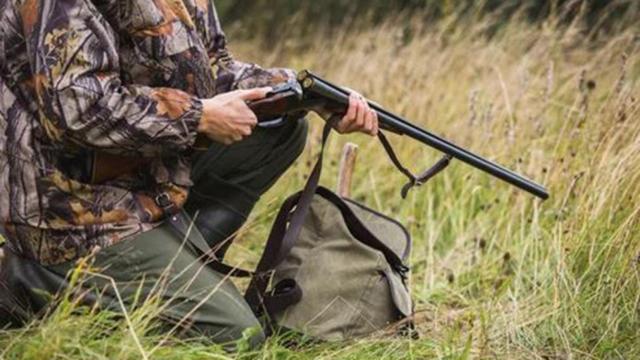 Un hombre se resbala y mata a su compañero de caza de un disparo durante una batida en Xàtiva