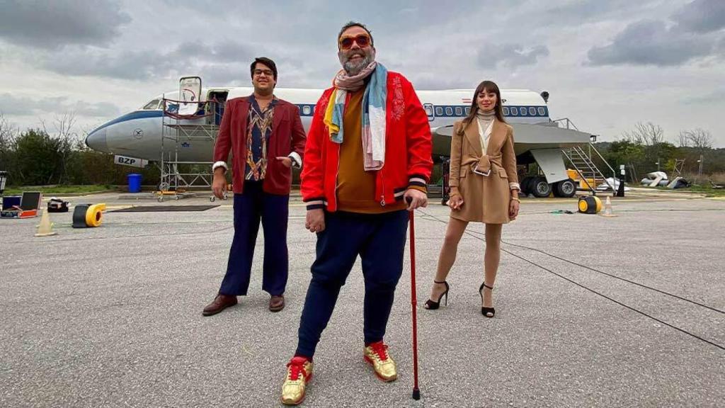 Bobo Pop junto a los actores de 'Maricón Perdido' en el rodaje.