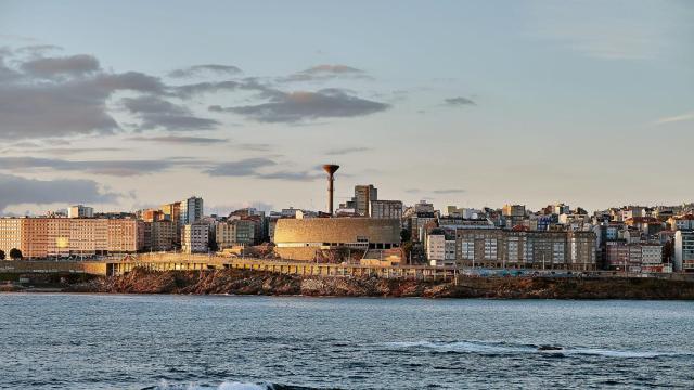 Vista de Monte Alto desde Riazor, en A Coruña