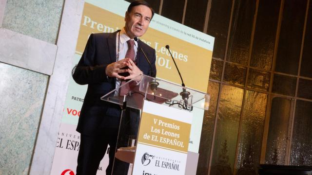 Pedro J. Ramírez durante su discurso en el Gran Salón del Casino de Madrid.