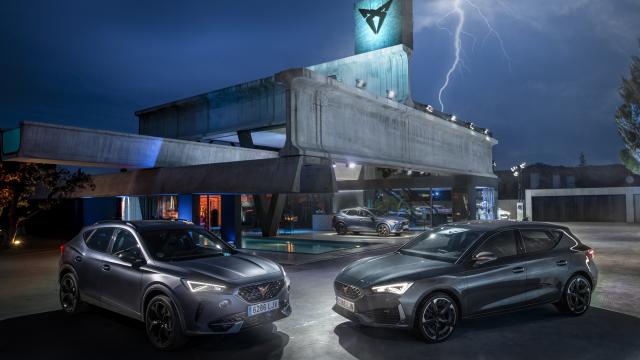 El Cupra Formentor y Cupra León, juntos en Madrid.